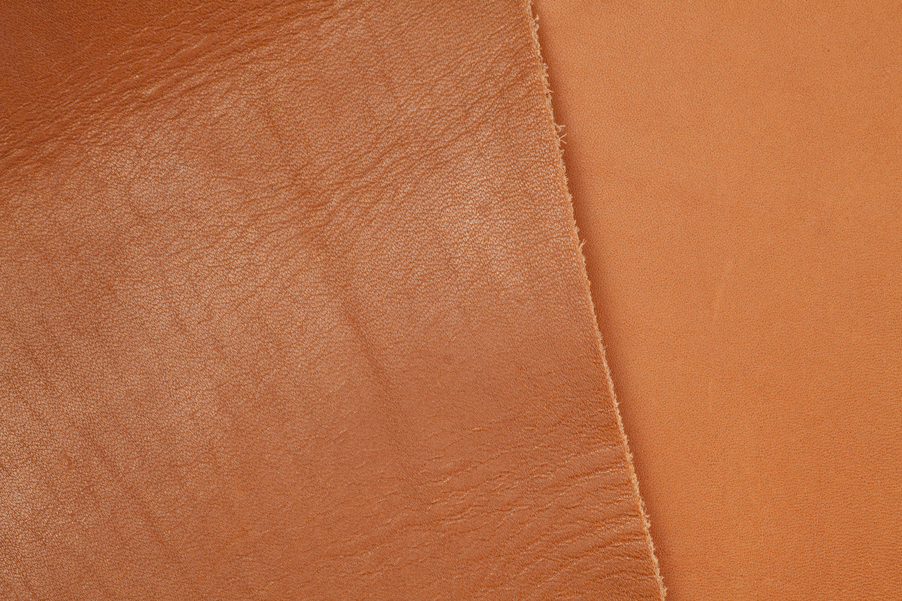 カーフレザーの特徴|種類やお手入れ方法について解説